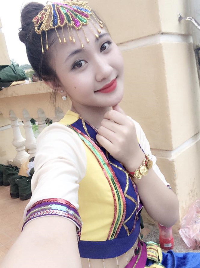 Ngắm vẻ đẹp trong trẻo của nữ sinh dân tộc Mường Ngắm vẻ đẹp trong trẻo của nữ sinh dân tộc Mường